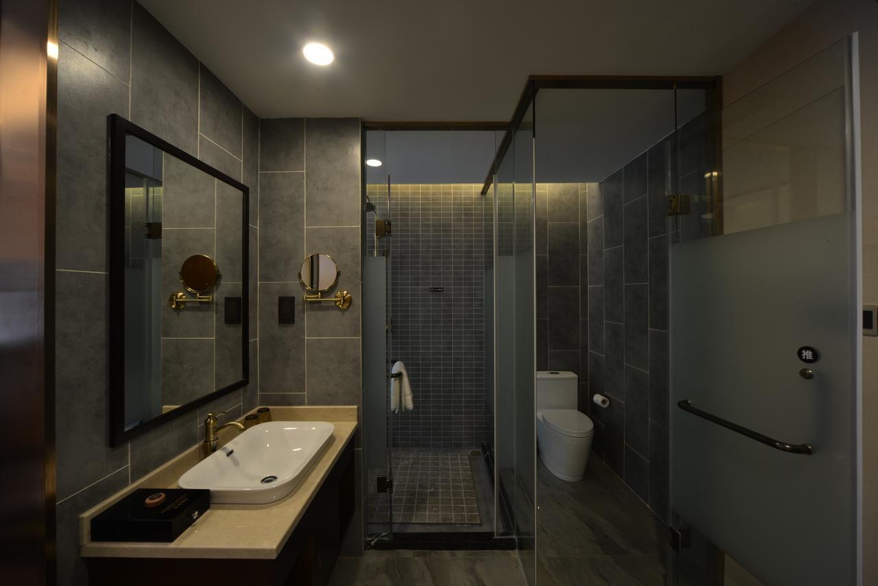 Manxin Hotel Shanghai Xujiahui Bagian luar foto