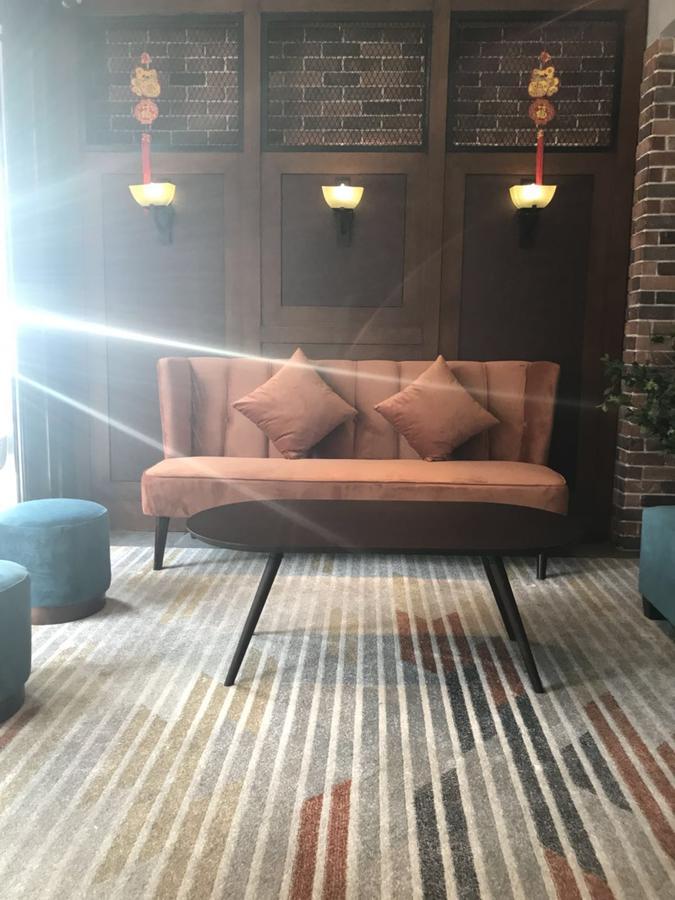 Manxin Hotel Shanghai Xujiahui Bagian luar foto